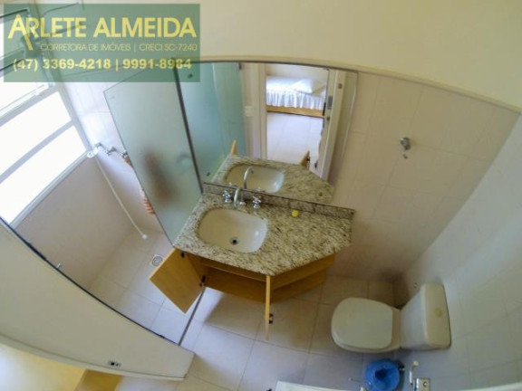 Imagem Casa com 5 Quartos à Venda, 12.000 m² em Araça - Porto Belo Imagem Casa com 5 Quartos à Venda, 12.000 m² em Araça - Porto Belo