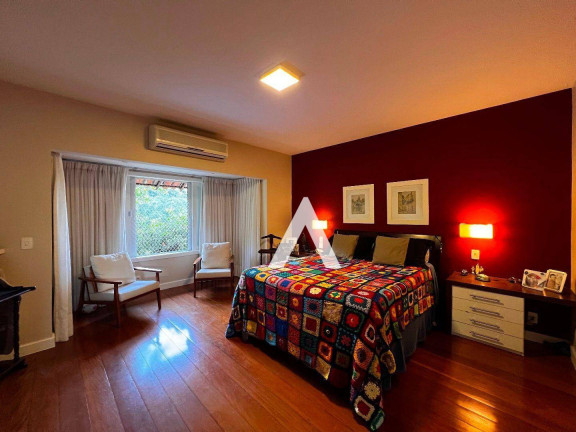 Imagem Casa com 5 Quartos à Venda, 620 m² em Albuquerque - Teresópolis Imagem Casa com 5 Quartos à Venda, 620 m² em Albuquerque - Teresópolis