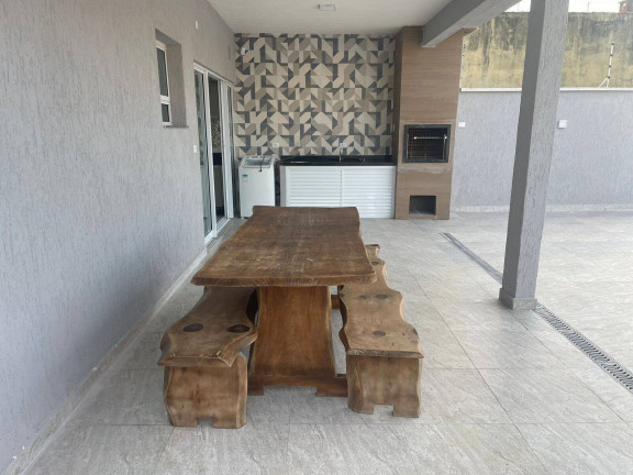 Imagem Casa com 4 Quartos à Venda, 350 m² em  Maria Helena Novaes - Peruíbe