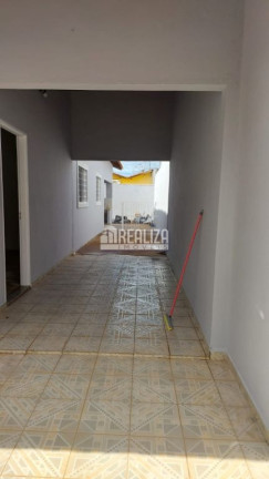 Imagem Casa com 3 Quartos à Venda, 200 m² em Conjunto Manoel Mendes - Uberaba Imagem Casa com 3 Quartos à Venda, 200 m² em Conjunto Manoel Mendes - Uberaba