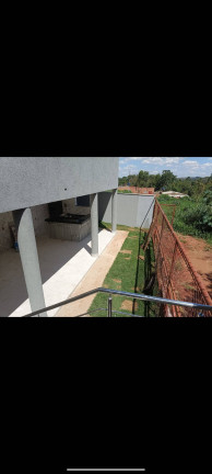 Imagem Casa com 3 Quartos à Venda, 200 m² em Goiânia Imagem Casa com 3 Quartos à Venda, 200 m² em Goiânia