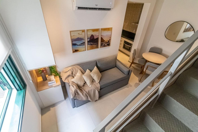 Imagem Apartamento com 2 Quartos à Venda, 68 m² em Copacabana - Rio De Janeiro
