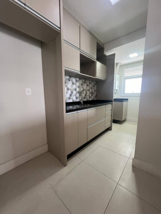Imagem Apartamento com 2 Quartos à Venda, 75 m² em Centro - Florianópolis