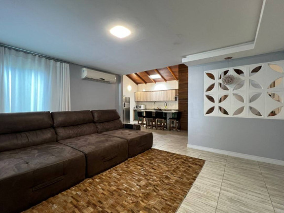 Imagem Casa com 3 Quartos à Venda, 455 m² em Salinas - Balneário Barra Do Sul