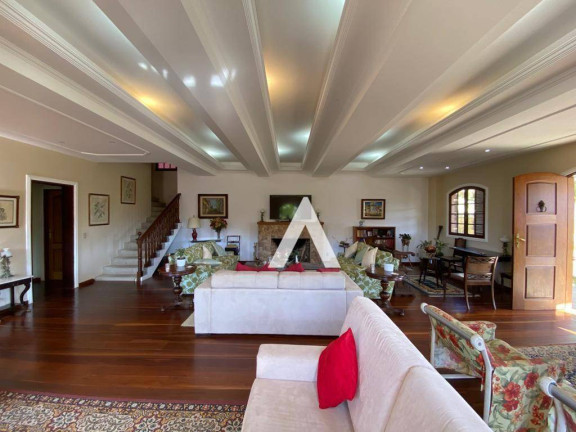 Imagem Casa com 6 Quartos à Venda, 470 m² em Golfe - Teresópolis Imagem Casa com 6 Quartos à Venda, 470 m² em Golfe - Teresópolis