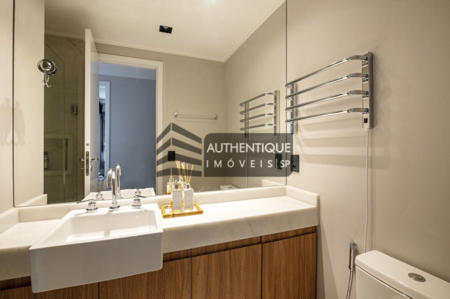 Imagem Apartamento com 2 Quartos à Venda, 72 m² em Moema - São Paulo