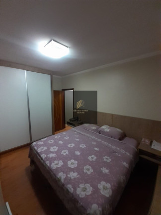 Imagem Casa com 4 Quartos à Venda, 250 m² em Vila Boaçava - São Paulo Imagem Casa com 4 Quartos à Venda, 250 m² em Vila Boaçava - São Paulo