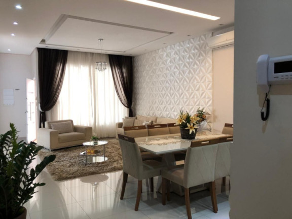 Casa com 3 Quartos à Venda, 160 m² em Villa Branca - Jacareí