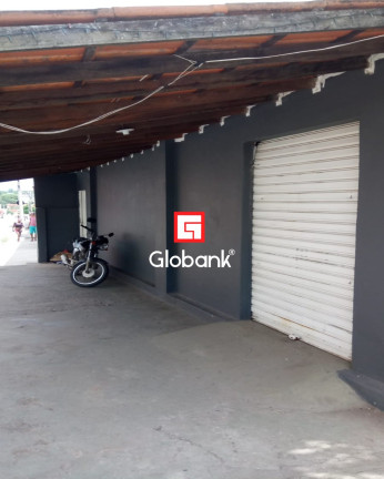 Imagem Sobrado com 3 Quartos à Venda, 300 m² em Cintra - Montes Claros