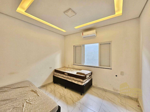 Imagem Casa com 3 Quartos à Venda, 250 m² em Solemar - Praia Grande