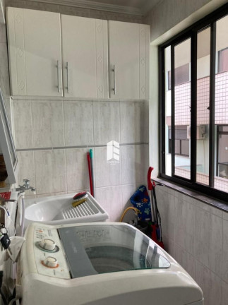 Imagem Apartamento com 2 Quartos à Venda, 64 m² em Centro - Santa Maria