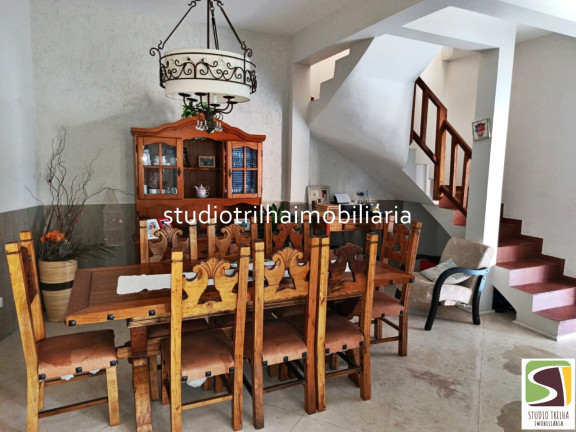 Imagem Casa com 4 Quartos à Venda, em Itaguassu - Ilhabela Imagem Casa com 4 Quartos à Venda, em Itaguassu - Ilhabela
