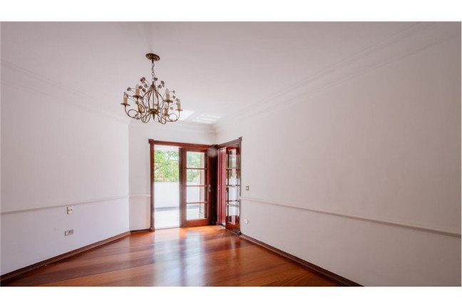 Imagem Casa com 5 Quartos à Venda, 629 m² em Jardim Da Saúde - São Paulo Imagem Casa com 5 Quartos à Venda, 629 m² em Jardim Da Saúde - São Paulo