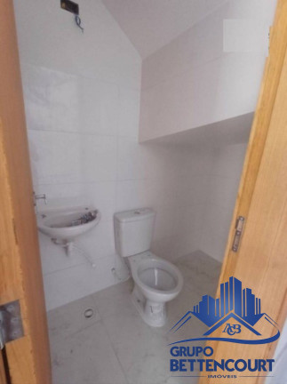 Imagem Sobrado com 3 Quartos à Venda, em Vila Guedes - São Paulo Imagem Sobrado com 3 Quartos à Venda, em Vila Guedes - São Paulo