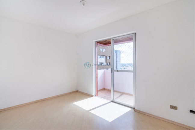 Imagem Apartamento com 3 Quartos à Venda, 70 m² em Cabral - Curitiba