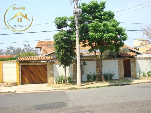 Sobrado com 4 Quartos para Alugar, 700 m² em Parque Taquaral  - Campinas