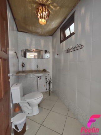 Casa com 6 Quartos à Venda, 350 m² em Campeche - Florianópolis