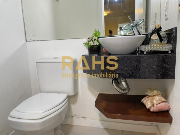 Imagem Casa com 4 Quartos à Venda, 159 m² em Glória - Joinville Imagem Casa com 4 Quartos à Venda, 159 m² em Glória - Joinville