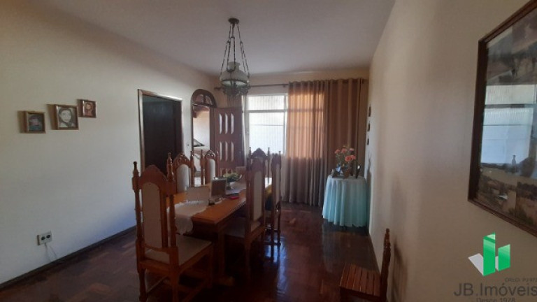 Imagem Casa com 3 Quartos à Venda, 215 m² em Todos Os Santos - Montes Claros
