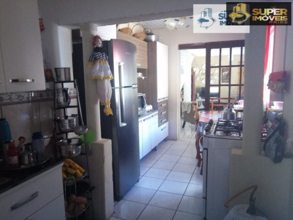 Imagem Casa com 3 Quartos à Venda, 180 m² em Centro - Pelotas Imagem Casa com 3 Quartos à Venda, 180 m² em Centro - Pelotas
