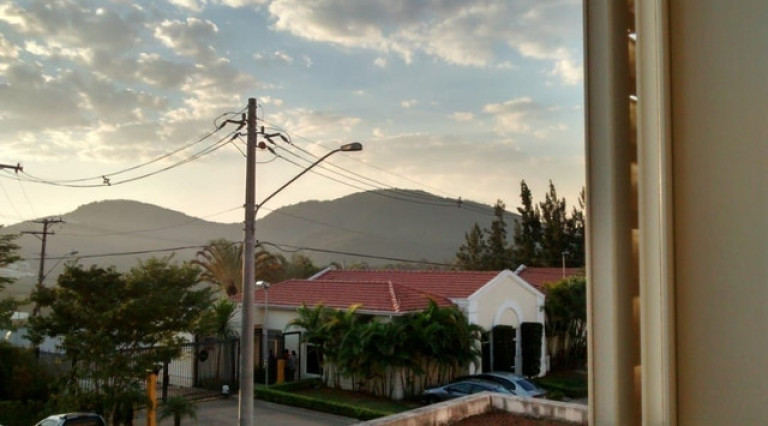 Imagem Casa de Condomínio com 3 Quartos à Venda, 165 m² em Tambore 4 - Alphaville