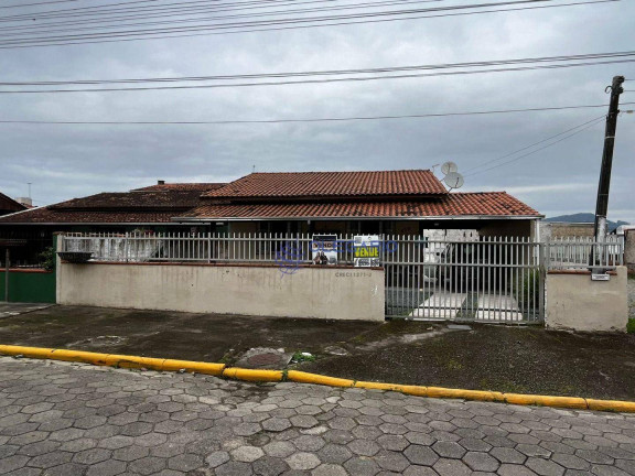 Imagem Casa com 3 Quartos à Venda, 95 m² em Centro - Balneário Piçarras