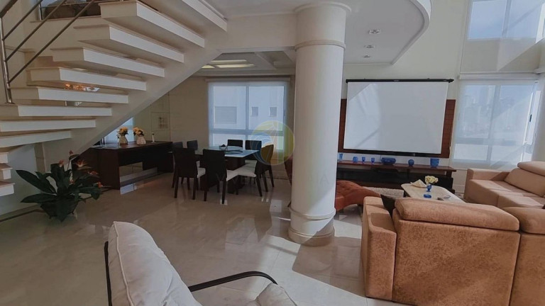 Imagem Apartamento com 3 Quartos à Venda, 250 m² em Centro - Balneário Camboriú Imagem Apartamento com 3 Quartos à Venda, 250 m² em Centro - Balneário Camboriú