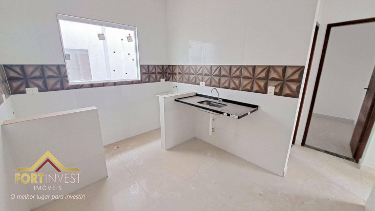 Imagem Imóvel com 2 Quartos à Venda, 45 m² em Maracanã - Praia Grande Imagem Imóvel com 2 Quartos à Venda, 45 m² em Maracanã - Praia Grande