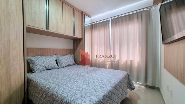 Imagem Apartamento com 2 Quartos à Venda, 54 m² em São João - Itajaí
