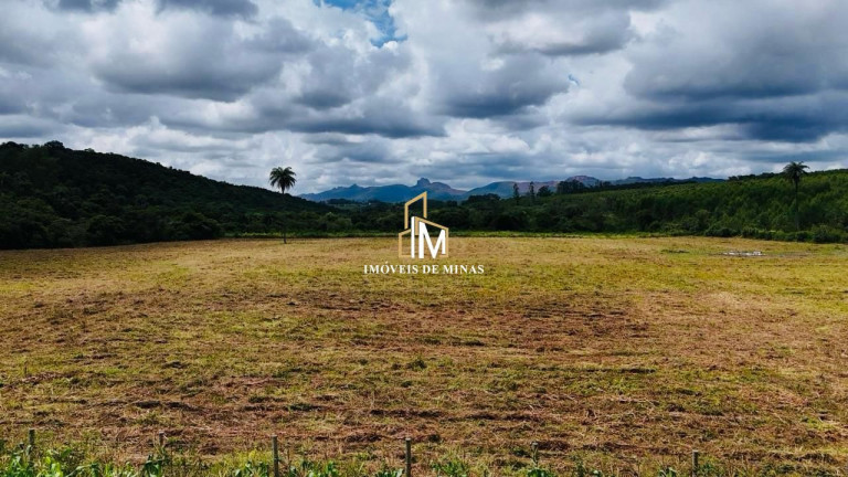 Terreno à Venda, 1.000 m² em Serra Azul - Mateus Leme