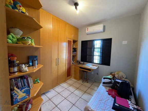 Imagem Sobrado com 4 Quartos à Venda, 254 m² em Rita Vieira - Campo Grande Imagem Sobrado com 4 Quartos à Venda, 254 m² em Rita Vieira - Campo Grande