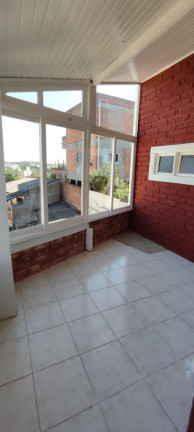 Imagem Casa com 3 Quartos à Venda, 310 m² em Vila Nova - Porto Alegre