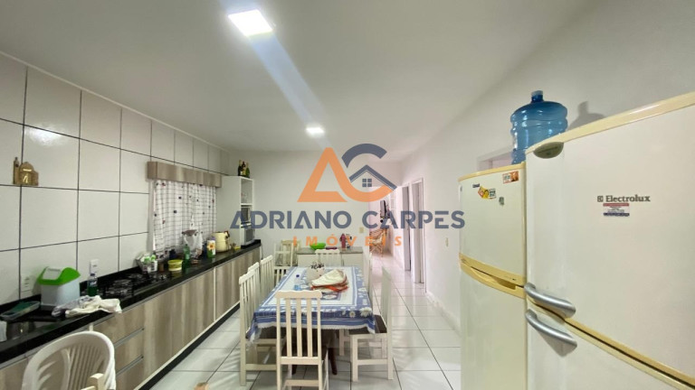 Imagem Casa com 3 Quartos para Alugar ou Temporada, 165 m² em Gravatá - Navegantes