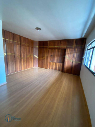 Imagem Apartamento com 4 Quartos para Alugar, 305 m² em Centro - Irati Imagem Apartamento com 4 Quartos para Alugar, 305 m² em Centro - Irati