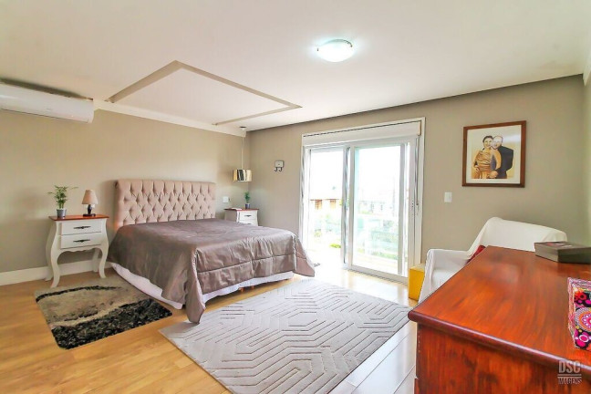 Imagem Casa com 3 Quartos à Venda, 290 m² em Guarujá - Porto Alegre Imagem Casa com 3 Quartos à Venda, 290 m² em Guarujá - Porto Alegre