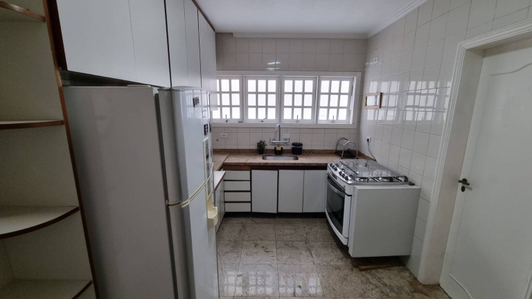 Imagem Casa com 4 Quartos para Alugar, 300 m² em Santana De Parnaíba - Santana De Parnaíba