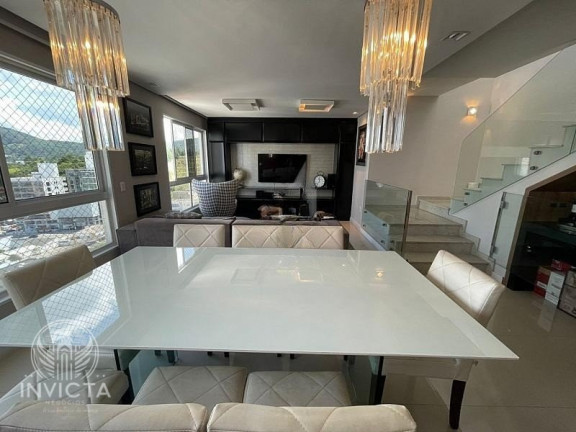 Imagem Cobertura com 3 Quartos à Venda, 196 m² em Pioneiros - Balneário Camboriú Imagem Cobertura com 3 Quartos à Venda, 196 m² em Pioneiros - Balneário Camboriú
