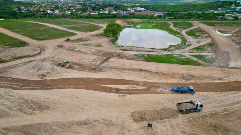 Imagem Terreno à Venda, 200 m² em Agamenom Magalhães - Caruaru