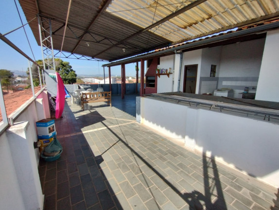 Imagem Casa com 3 Quartos à Venda, 190 m² em Alto Do Cardoso - Pindamonhangaba