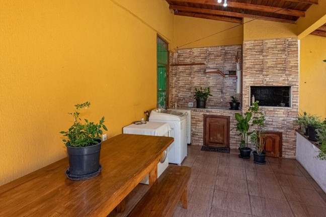 Imagem Casa com 2 Quartos à Venda, 94 m² em Rubem Berta - Porto Alegre
