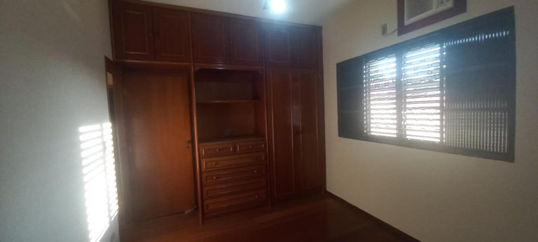 Imagem Casa com 4 Quartos à Venda, em Centro - Getulina Imagem Casa com 4 Quartos à Venda, em Centro - Getulina
