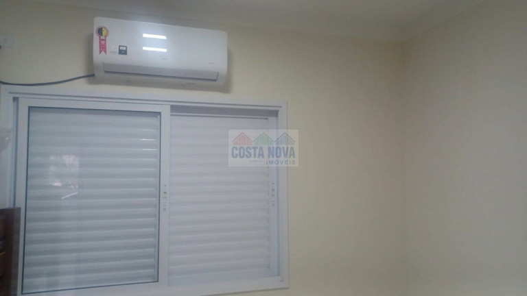 Imagem Casa com 1 Quarto à Venda, 34 m² em Maracanã - Praia Grande Imagem Casa com 1 Quarto à Venda, 34 m² em Maracanã - Praia Grande