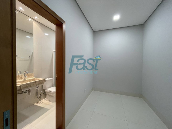 Imagem Casa de Condomínio com 3 Quartos à Venda, 398 m² em Petrópolis - Várzea Grande