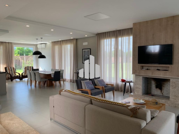 Imagem Casa de Condomínio com 4 Quartos à Venda, 320 m² em Guarita - Torres
