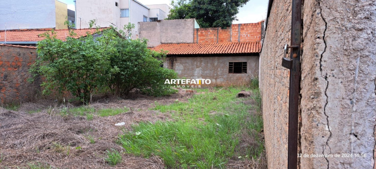 Terreno à Venda, 250 m² em Jardim éden - Franca