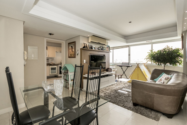 Imagem Apartamento com 2 Quartos à Venda, 80 m² em Rio Branco - Porto Alegre