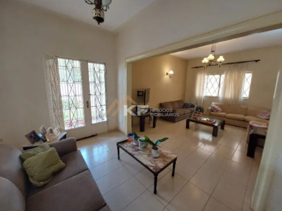 Sobrado com 3 Quartos à Venda, 303 m² em Centro - Ribeirão Preto