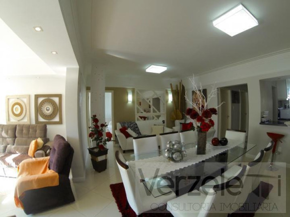 Imagem Apartamento com 3 Quartos à Venda, 186 m² em Centro - Balneário Camboriú