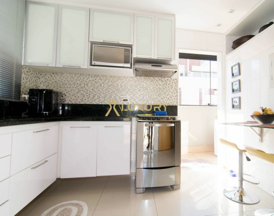 Imagem Imóvel com 2 Quartos à Venda, 117 m² em Santo Antônio - Belo Horizonte