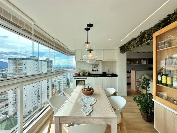Apartamento com 2 Quartos à Venda, 81 m² em Caiçara - Praia Grande